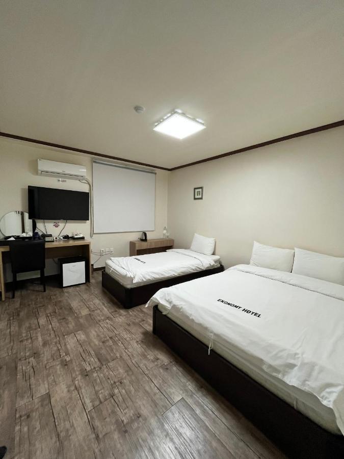 Ekonomy Hotel Mokpo Eksteriør billede