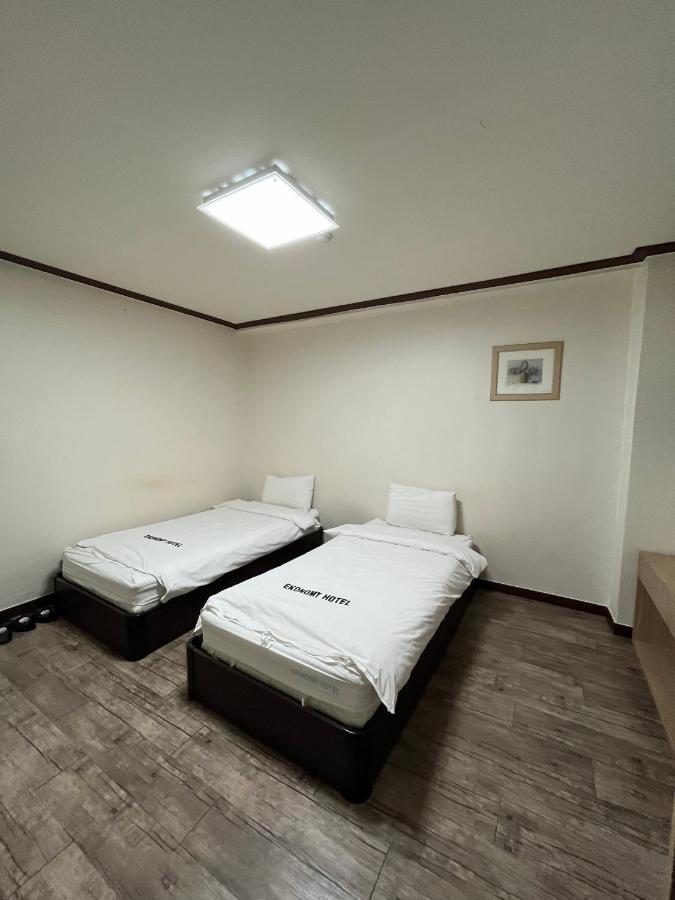Ekonomy Hotel Mokpo Eksteriør billede