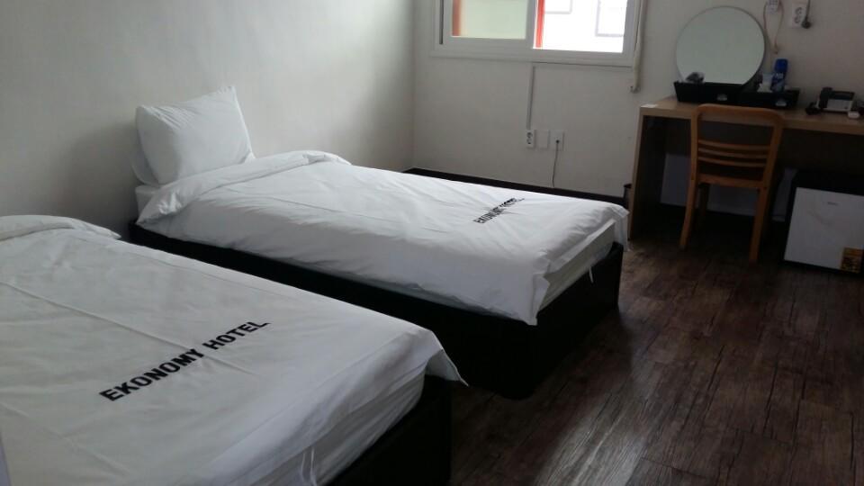 Ekonomy Hotel Mokpo Eksteriør billede